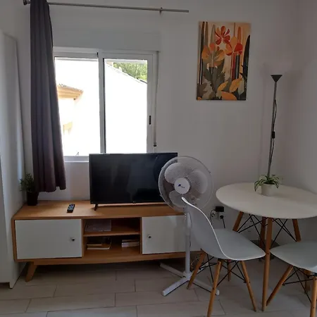 Estudio A 50mt Del Mar, Zona Palacio De Congresos Apto 7 埃斯特波纳