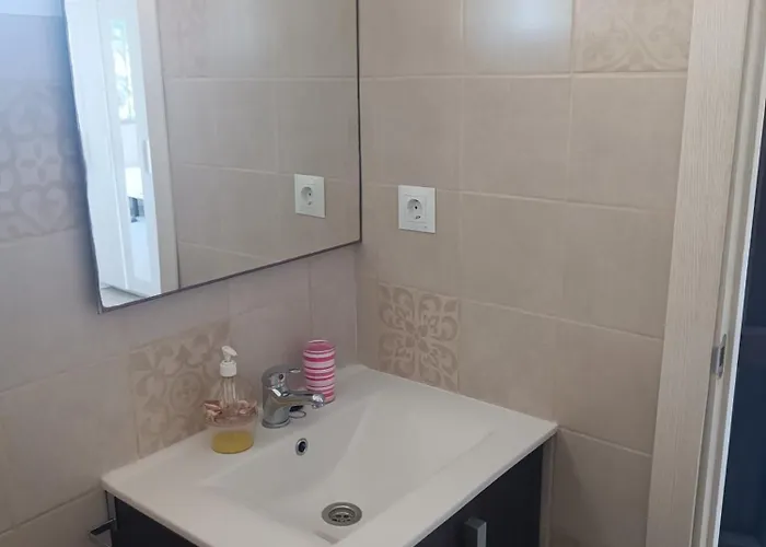 Estudio A 50mt Del Mar, Zona Palacio De Congresos Apto 7 *