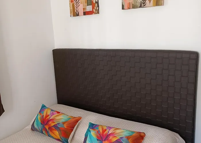 Apartamento Estudio A 50mt Del Mar, Zona Palacio De Congresos Apto 7