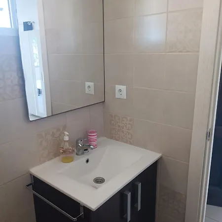 Estudio A 50mt Del Mar, Zona Palacio De Congresos Apto 7 *